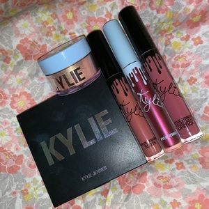 Kylie Cosmetics bundle